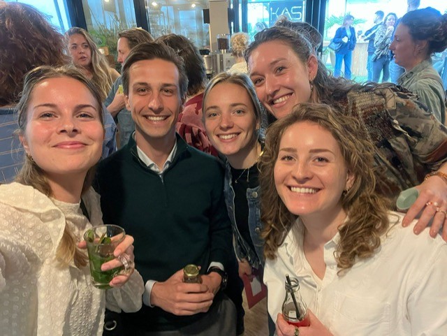 Groepsfoto van Ztormers tijdens event van opdrachtgevers Incluzio en Kracht Den Haag